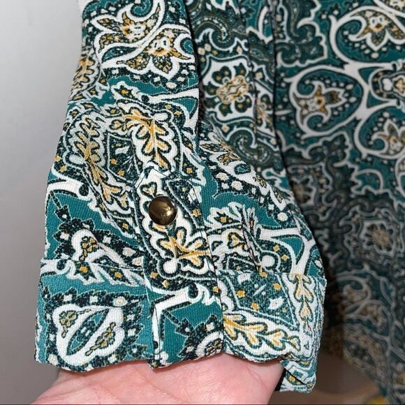 Valerie Stevens Geometric Print Blouse - Picture 4 of 7